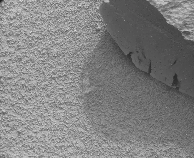 Sol 100: Mast Camera (Mastcam)