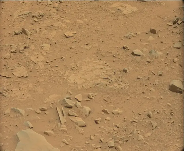 Sol 104: Mast Camera (Mastcam)