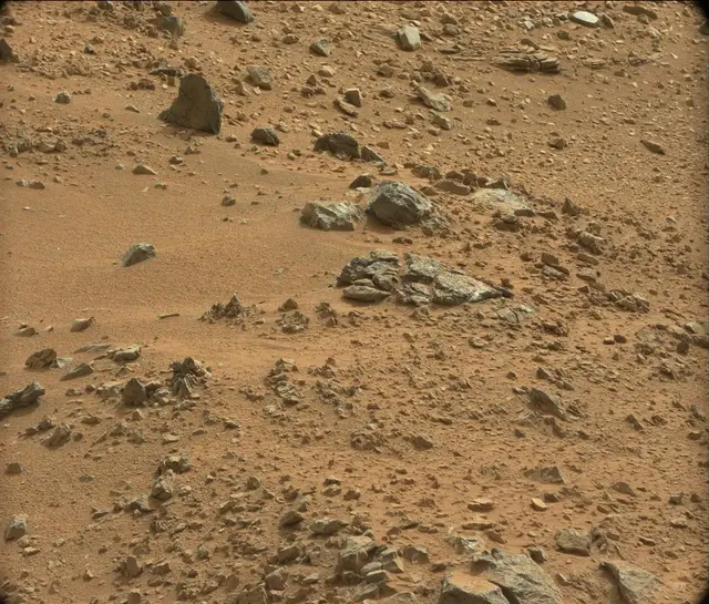 Sol 106: Mast Camera (Mastcam)