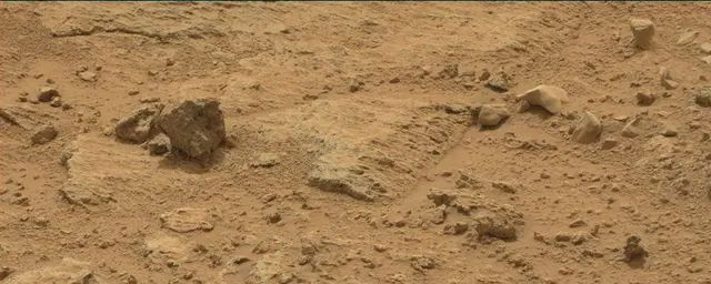 Sol 107: Mast Camera (Mastcam)