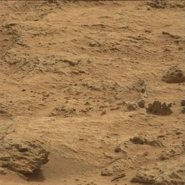 Sol 107: Mast Camera (Mastcam)