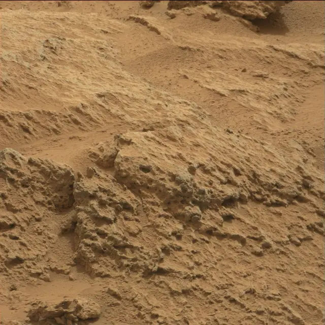 Sol 107: Mast Camera (Mastcam)