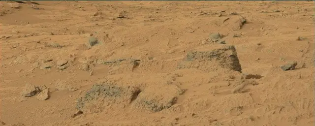 Sol 109: Mast Camera (Mastcam)