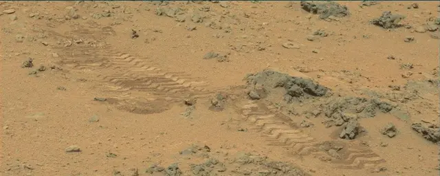 Sol 111: Mast Camera (Mastcam)