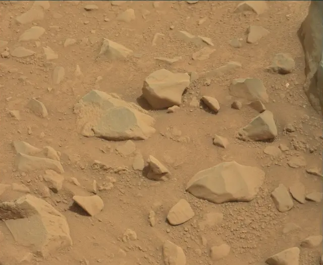 Sol 112: Mast Camera (Mastcam)