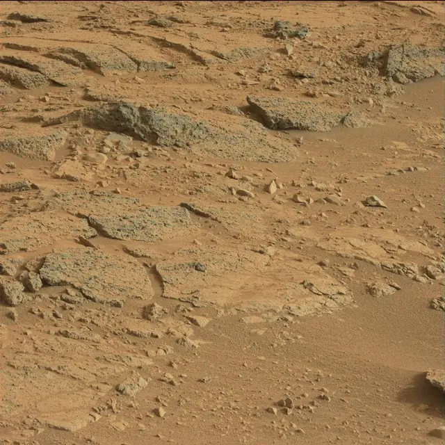 Sol 118: Mast Camera (Mastcam)