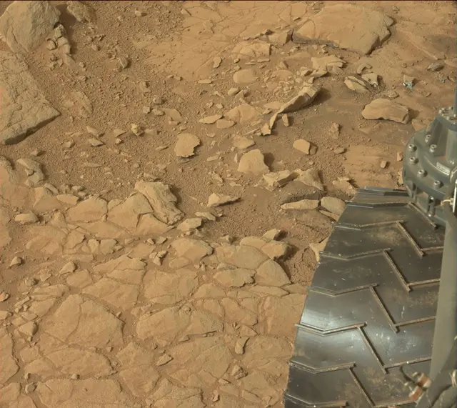 Sol 137: Mast Camera (Mastcam)