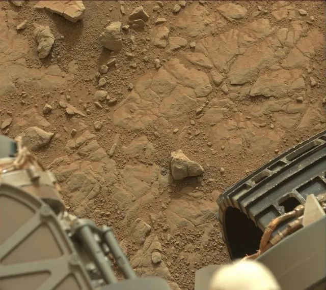 Sol 137: Mast Camera (Mastcam)