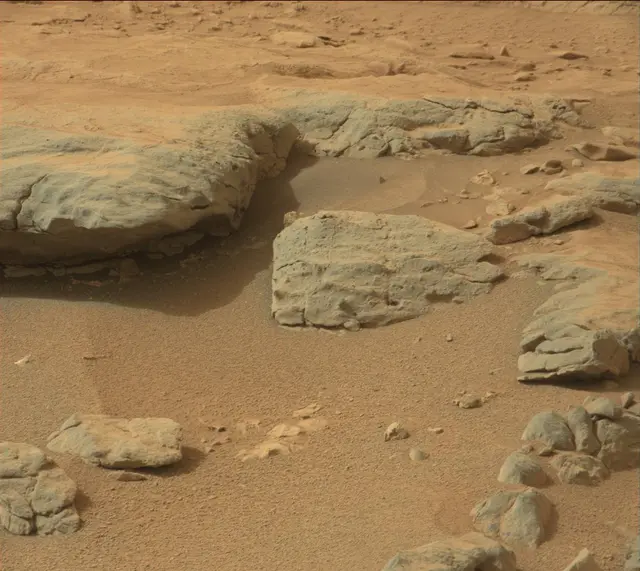 Sol 137: Mast Camera (Mastcam)