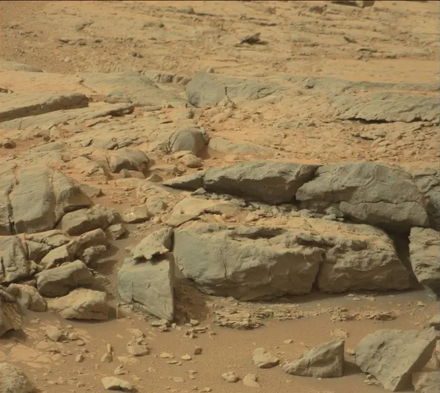 Sol 138: Mast Camera (Mastcam)