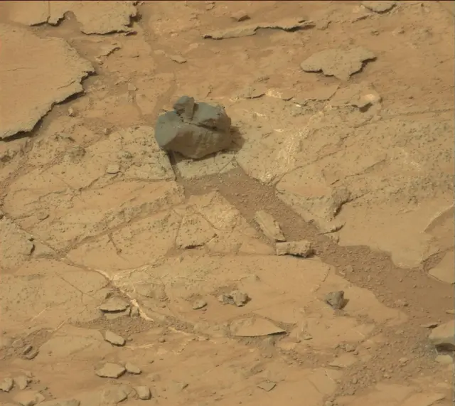 Sol 138: Mast Camera (Mastcam)