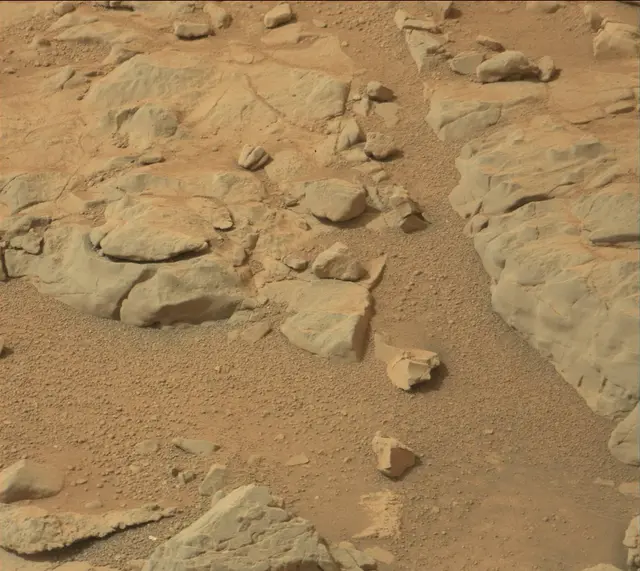 Sol 138: Mast Camera (Mastcam)
