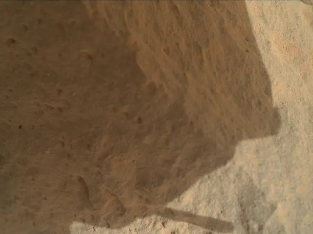 Sol 149: Mars Hand Lens Imager (MAHLI)