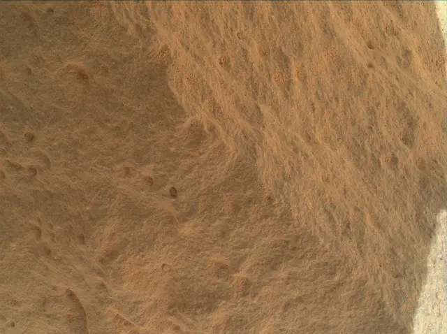Sol 149: Mars Hand Lens Imager (MAHLI)