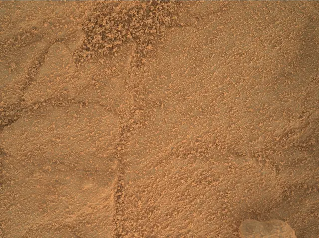 Sol 150: Mars Hand Lens Imager (MAHLI)