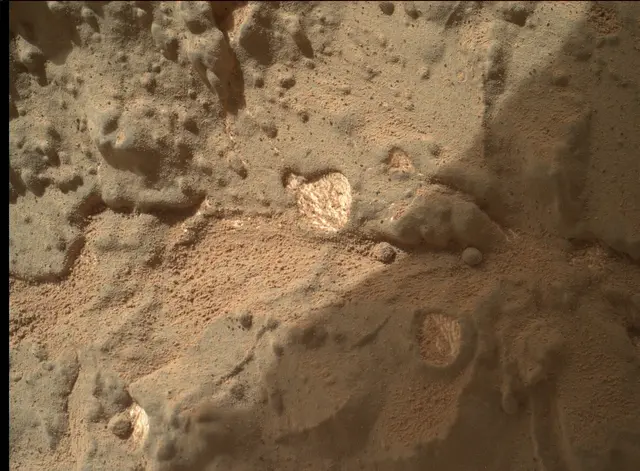 Sol 154: Mars Hand Lens Imager (MAHLI)