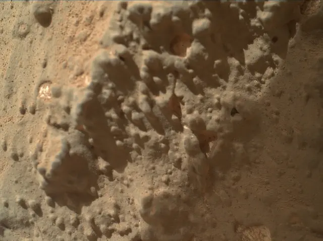 Sol 154: Mars Hand Lens Imager (MAHLI)