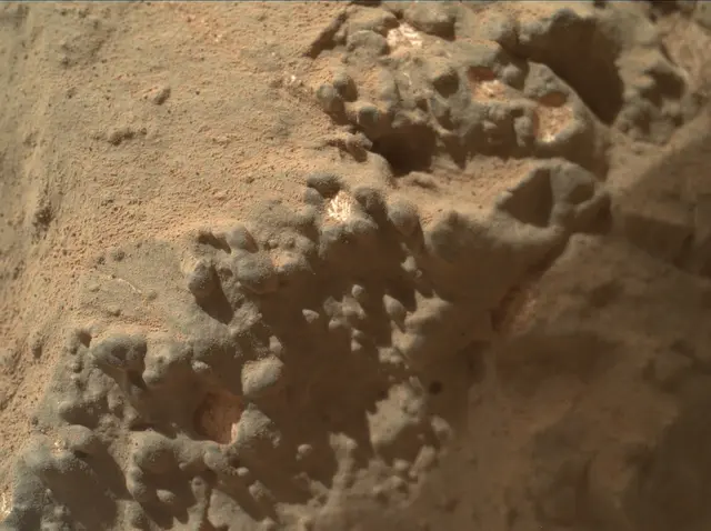 Sol 154: Mars Hand Lens Imager (MAHLI)