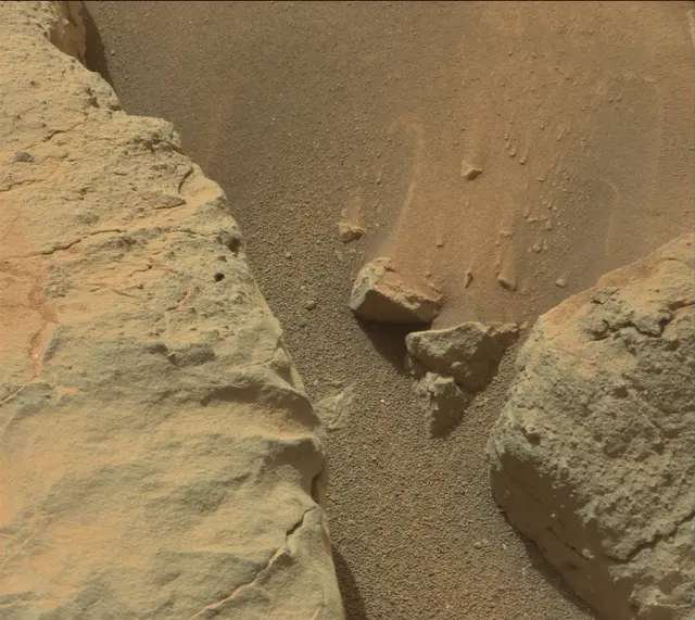 Sol 157: Mast Camera (Mastcam)