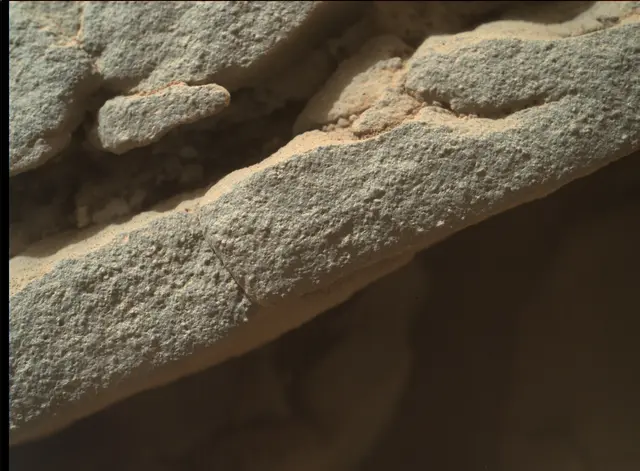 Sol 158: Mars Hand Lens Imager (MAHLI)