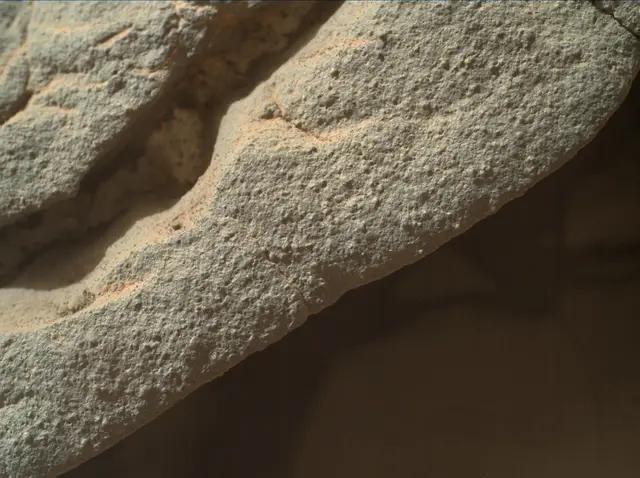 Sol 158: Mars Hand Lens Imager (MAHLI)