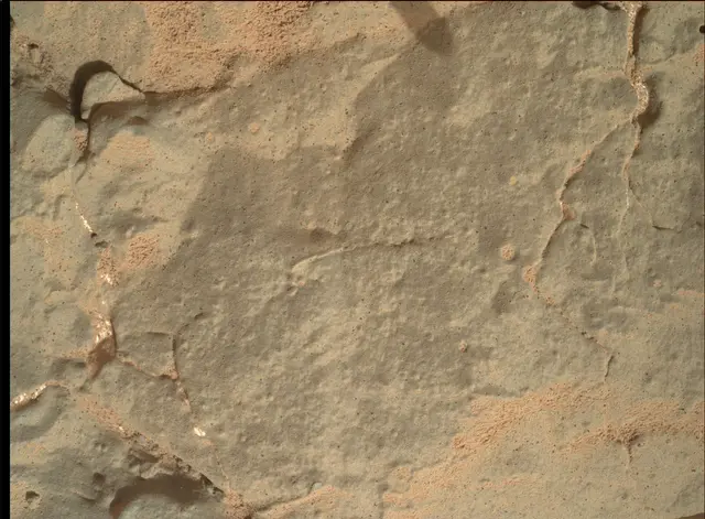 Sol 158: Mars Hand Lens Imager (MAHLI)