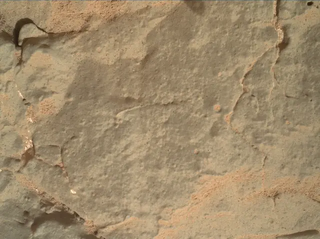 Sol 158: Mars Hand Lens Imager (MAHLI)