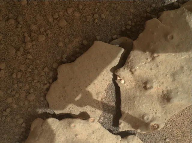 Sol 159: Mars Hand Lens Imager (MAHLI)