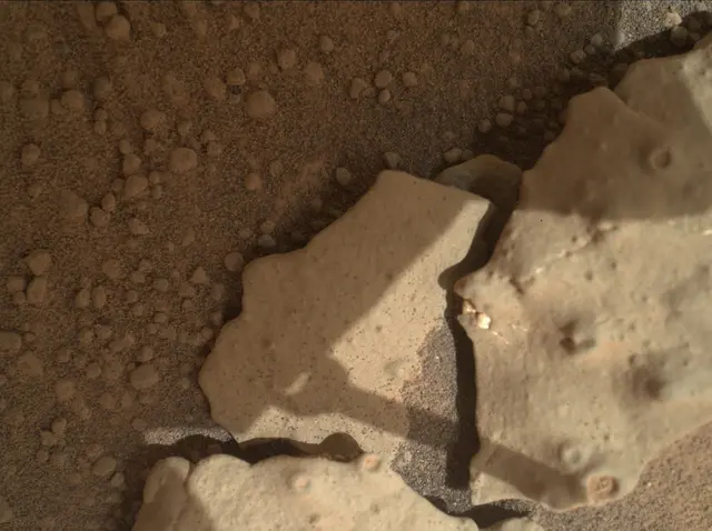 Sol 159: Mars Hand Lens Imager (MAHLI)