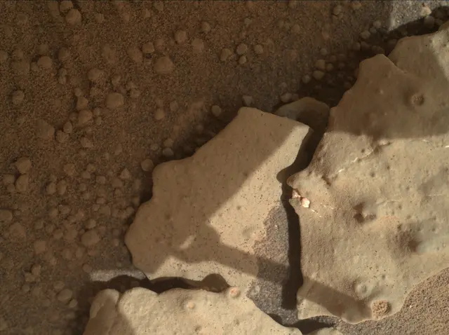 Sol 159: Mars Hand Lens Imager (MAHLI)