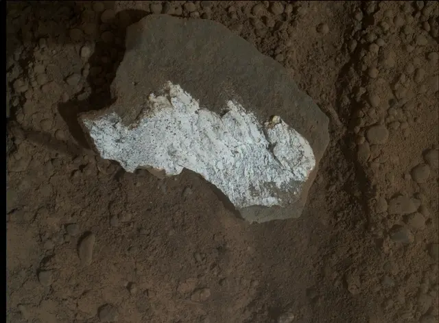 Sol 160: Mars Hand Lens Imager (MAHLI)