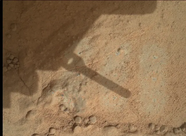 Sol 161: Mars Hand Lens Imager (MAHLI)