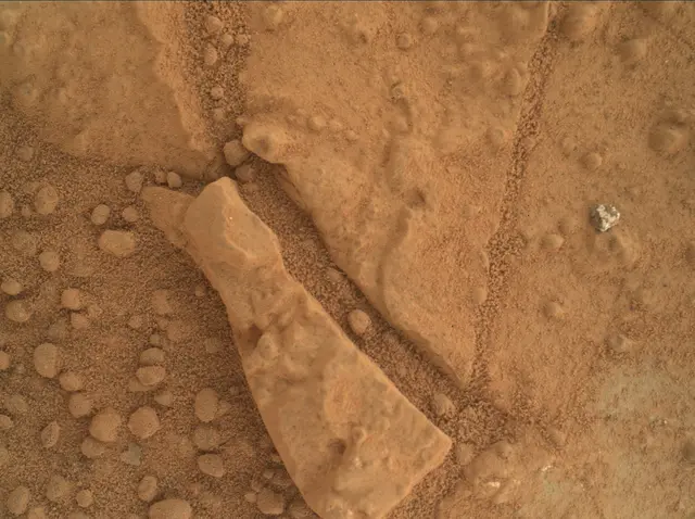 Sol 162: Mars Hand Lens Imager (MAHLI)