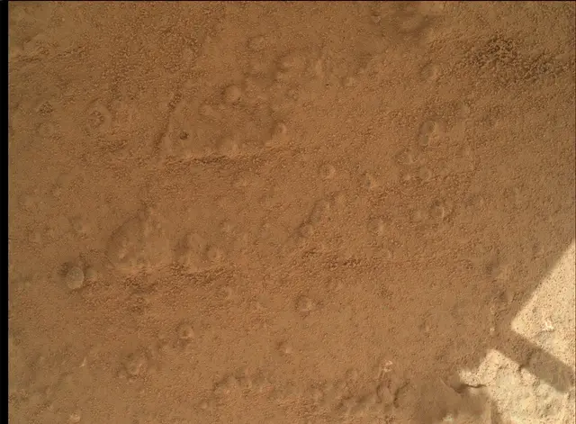 Sol 169: Mars Hand Lens Imager (MAHLI)