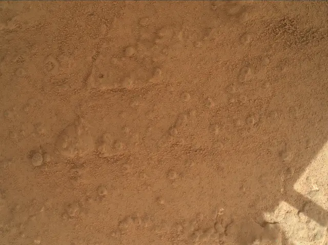 Sol 169: Mars Hand Lens Imager (MAHLI)