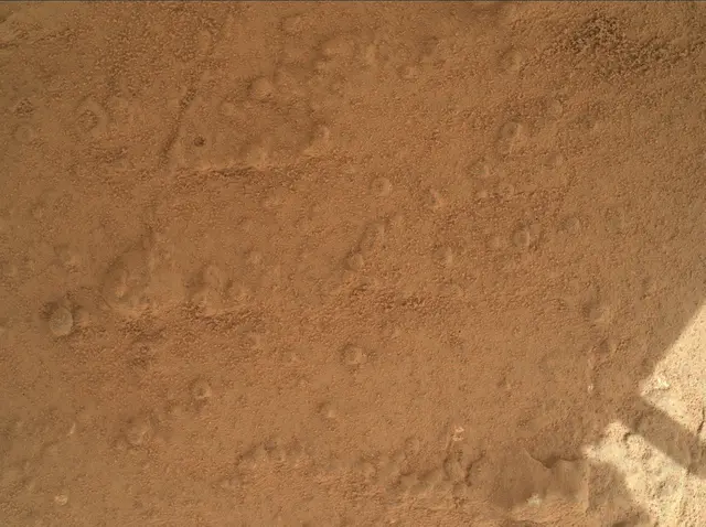 Sol 169: Mars Hand Lens Imager (MAHLI)