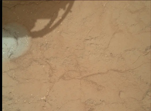 Sol 170: Mars Hand Lens Imager (MAHLI)