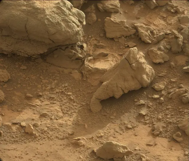 Sol 173: Mast Camera (Mastcam)