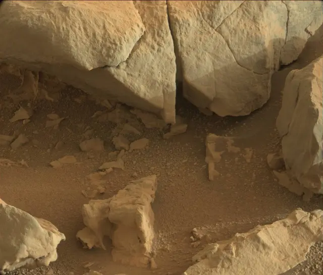 Sol 173: Mast Camera (Mastcam)