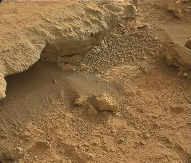 Sol 173: Mast Camera (Mastcam)