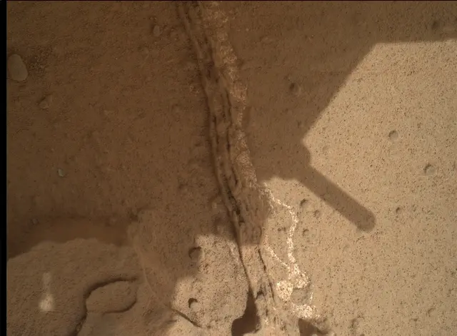 Sol 173: Mars Hand Lens Imager (MAHLI)