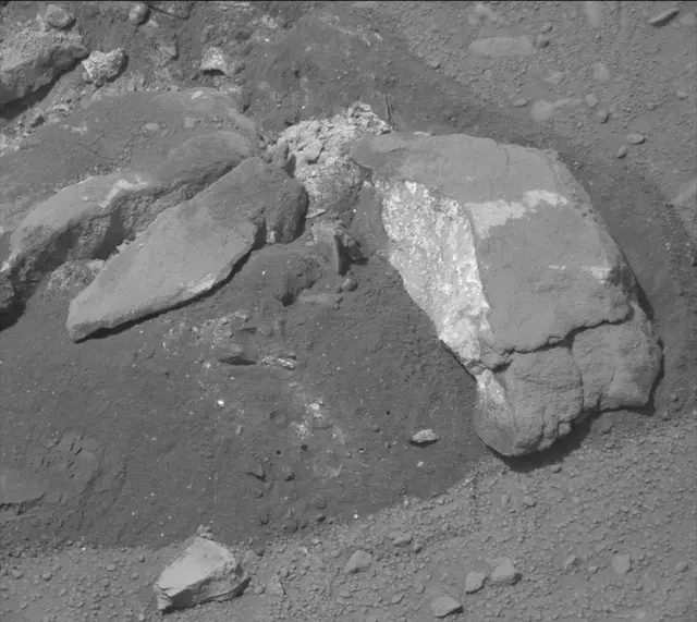 Sol 174: Mast Camera (Mastcam)
