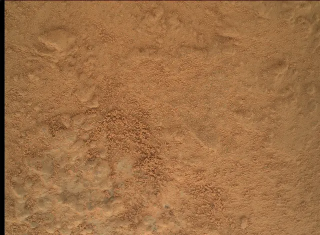 Sol 174: Mars Hand Lens Imager (MAHLI)