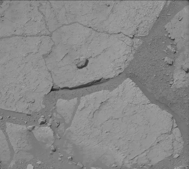 Sol 176: Mast Camera (Mastcam)