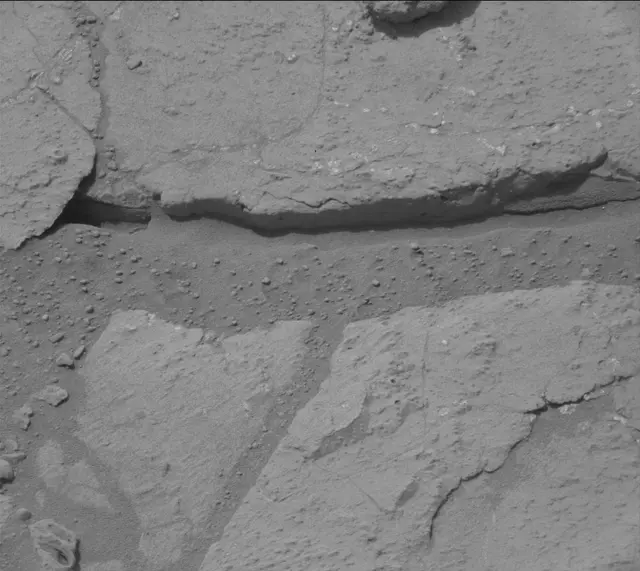 Sol 176: Mast Camera (Mastcam)