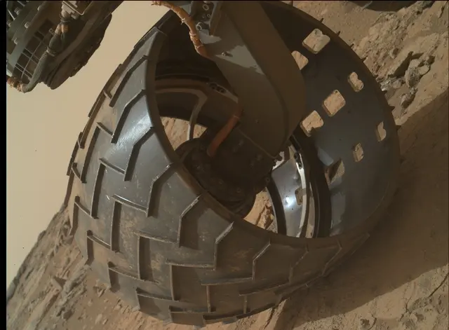 Sol 177: Mars Hand Lens Imager (MAHLI)