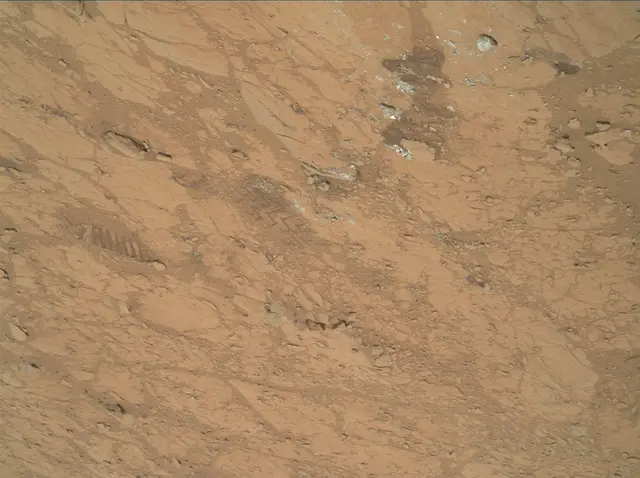 Sol 177: Mars Hand Lens Imager (MAHLI)
