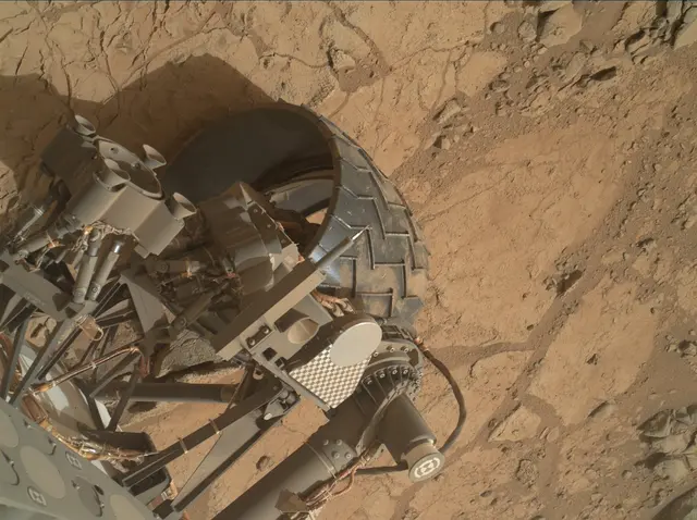 Sol 177: Mars Hand Lens Imager (MAHLI)