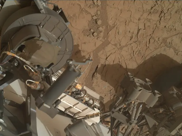 Sol 177: Mars Hand Lens Imager (MAHLI)