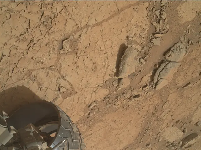 Sol 177: Mars Hand Lens Imager (MAHLI)